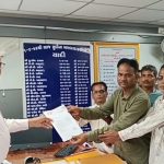 ખારવેલ માં આવેલ ગોલોકા કંપની જાહેર માં છોડી રહી છે વેસ્ટેજ પાણી 