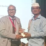 દિલ્હી ખાતેના ૧૦મા રાષ્ટ્રીય આદિવાસી અને લોક સંસ્કૃતિ સાહિત્ય મહોત્સવમાં ગુજરાતના આદિવાસી કવિ-લેખક કુલીન પટેલ દ્વારા ધોડીઆ ભાષામાં કાવ્યપઠન